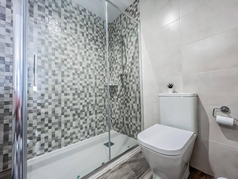 Modern 2 Bed Apartment With Pool In Frigiliana Exterior photo