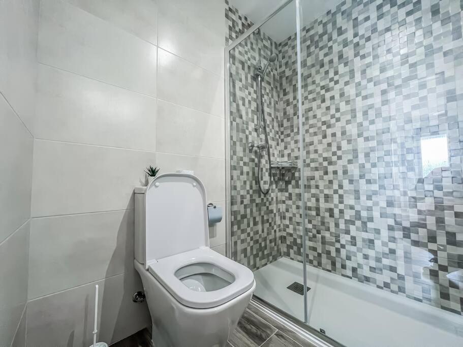 Modern 2 Bed Apartment With Pool In Frigiliana Exterior photo